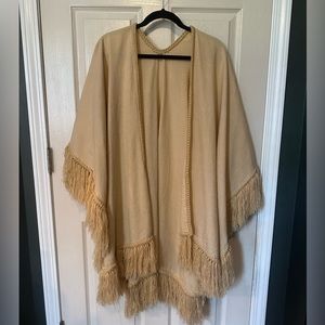 *Vintage* boho knit poncho with fringe. One Size.